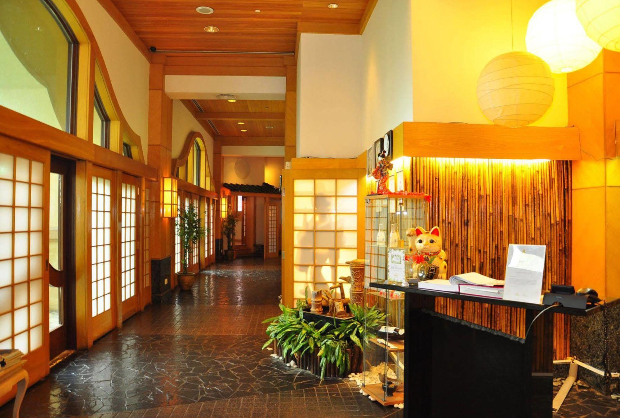 Palace Of The Golden Horses Сери Кембанган Екстериор снимка Interior of the Japanese Cultural and Community Center
